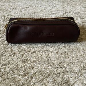 BARGAIN SERIES Portland Leather Pencil Case in Walnut!